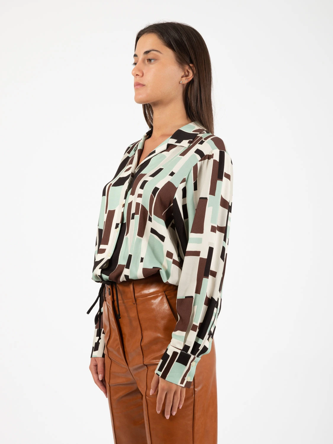 Camicia In Viscosa Stampa Patch Multicolor 4 Camicia In Viscosa Stampa Patch Multicolor - Image 2