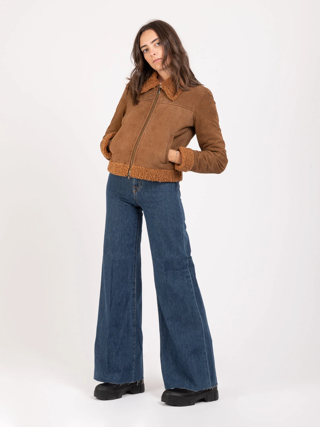 Giubbino Camoscio Bruciato Con Dettagli Bouclé 3 Giubbino Camoscio Bruciato Con Dettagli Bouclé