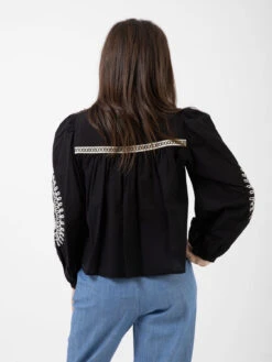 Camicia Dettaglio Ricamo Nera 7 Camicia Dettaglio Ricamo Nera -Couture per Lei kaos camicia dettaglio ricamo nera3