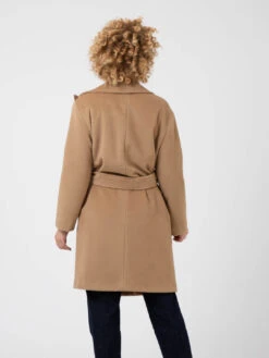 Cappotto Midi Cammello Con Cintura 7 Cappotto Midi Cammello Con Cintura -Couture per Lei kaos cappotto midi cammello con cintura3
