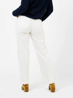 Pantaloni Contemporary Slim A Costine Panna -Couture per Lei myths pantaloni velluto effetto jeans panna3 a4c39af5 2fc7 4930 8f6a cd7d59e537a3