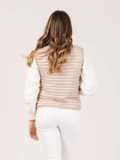 SAVE THE DUCK Gilet Iris14 Arabella Sand Beige 7 SAVE THE DUCK Gilet Iris14 Arabella Sand Beige -Couture per Lei save the duck gilet iris14 arabella sand beige3