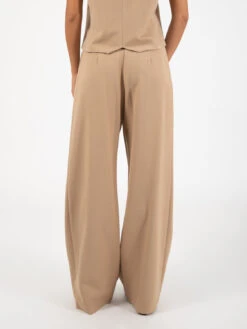 Pantalone A Palazzo Con Doppia Pence Cammello 7 Pantalone A Palazzo Con Doppia Pence Cammello -Couture per Lei stimm pantalone a palazzo con doppia pence cammello3