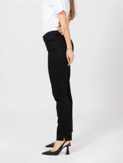 Prima pagina -Couture per Lei stimm pantaloni neri con decori tono su tono2