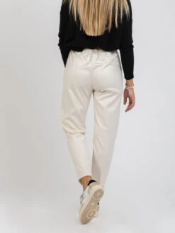 Pantaloni Vita Arricciata Panna Con Risvolto -Couture per Lei stimm pantaloni vita arricciata panna con risvolto3