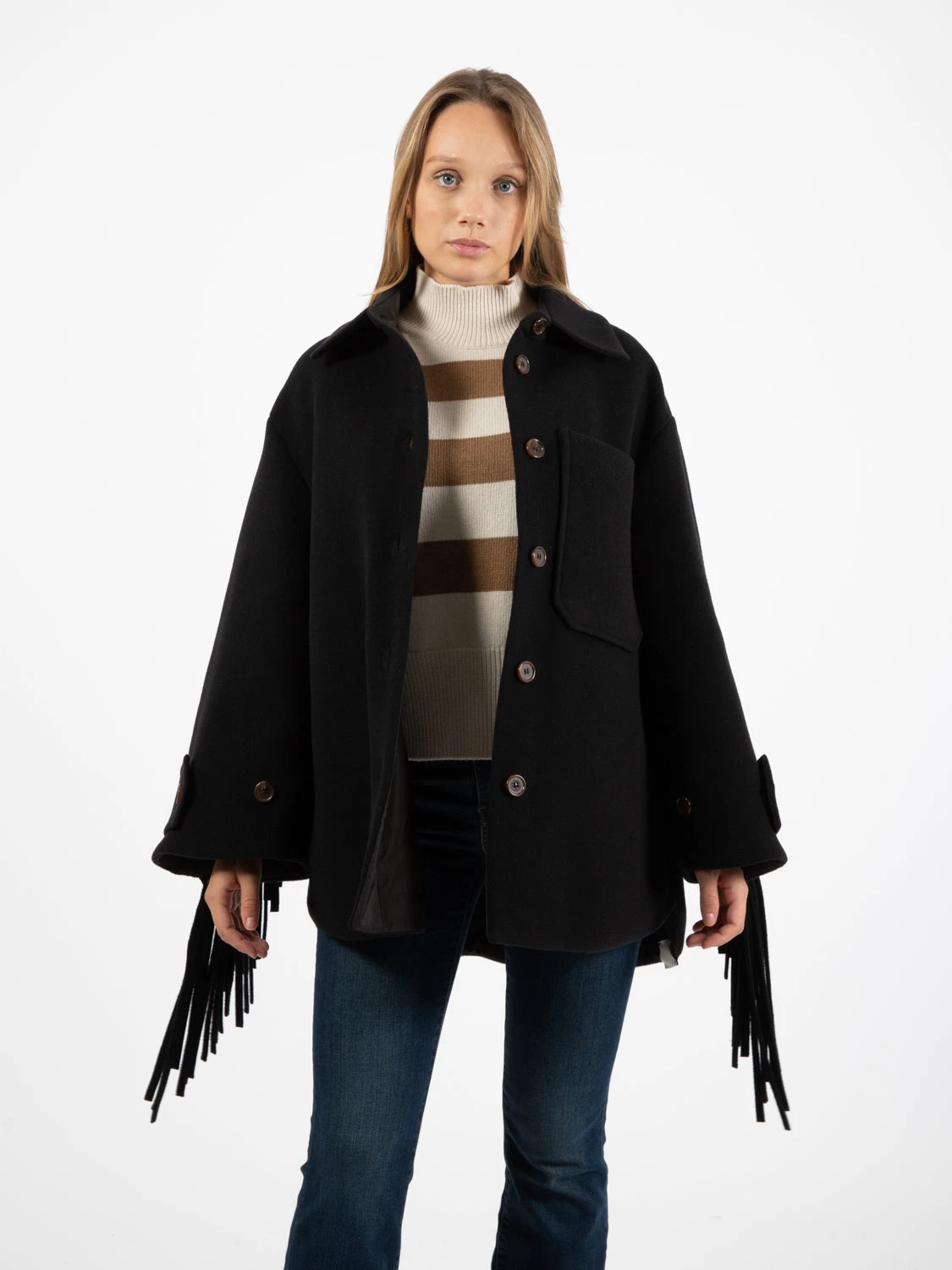 Cappotto Corto Con Frange Nero 3 Cappotto Corto Con Frange Nero